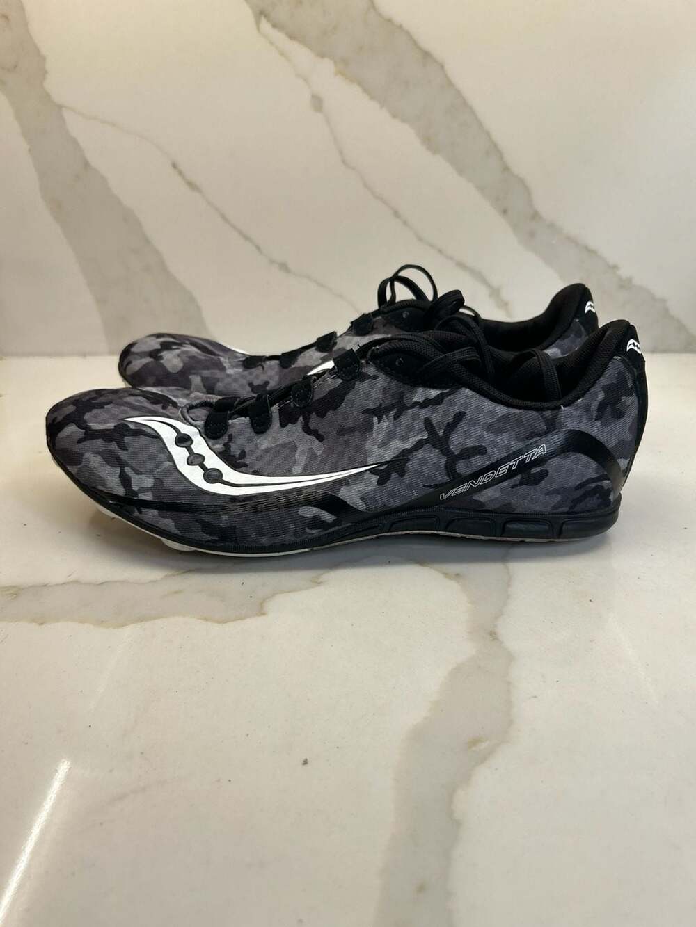 Saucony Men's Vendetta Track Spike Racing Shoes Size 10 (Black & White Camo)